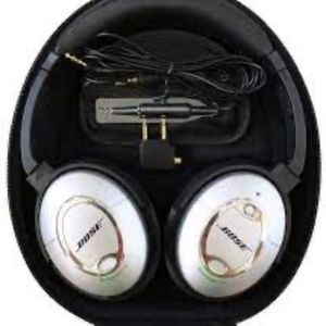 Bose Noise Cancelling Headphones - Quite Comfort 15